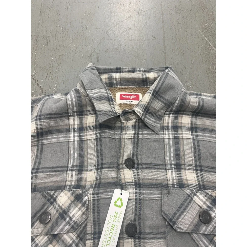 Wrangler Flannel Jacket Men Medium Gray Plaid Sherpa Lined Rugged Lumberjack NWT
